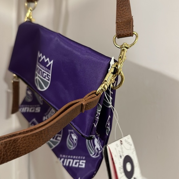 Sacramento Kings crossbody bag - Picture 2 of 7